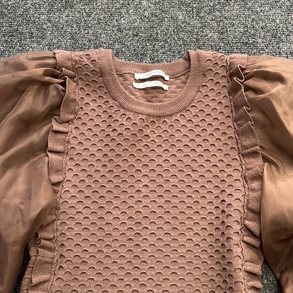 Anthropology Sz XS satin like puff sleeve sweater very soft EUC - Picture 2 of 9